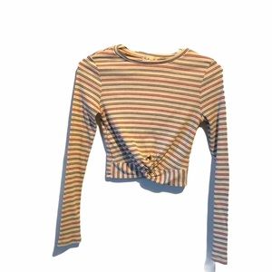 Twisted crop top XS long sleeve for cute belly